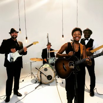 Discover CARBONLILY, band in San Antonio, TX, USA. Rate, follow, send a message and read about CARBONLILY on LiveTrigger.