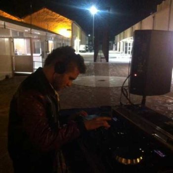Discover ELPAKODJ, dj in Napoli, Na, IT. Rate, follow, send a message and read about ELPAKODJ on LiveTrigger.