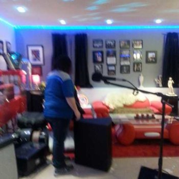 Discover The Hollywood STAR ROOM, venue in 1560 rte 690, Clarks Corners, CA. Rate, follow, send a message and read about The Hollywood STAR ROOM on LiveTrigger.