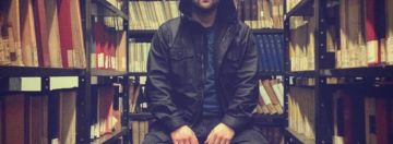 Born in Albania and raised in Puglia, Don Albi is a rap musican who settled in Milan, where he creates his unique style built on the storytelling of concrete life experiences